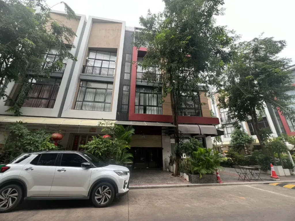售 1号路炳发城捡漏排屋