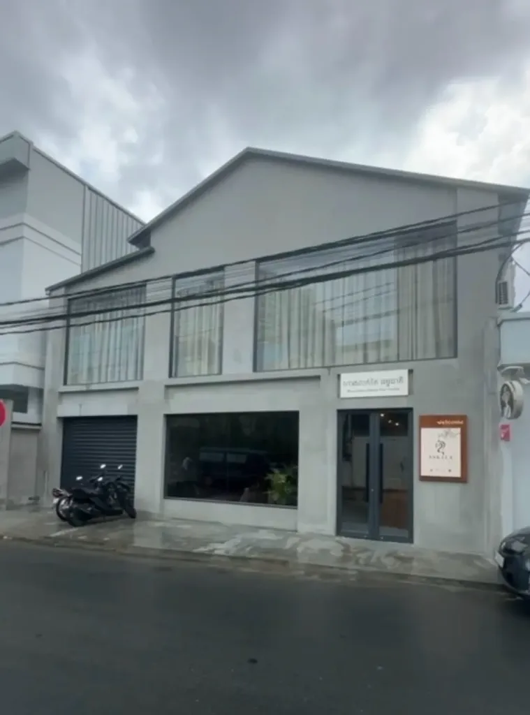 [S189] BKK 95路漂亮装修的店面