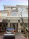 1 号路炳发 , 主街進去的 排屋