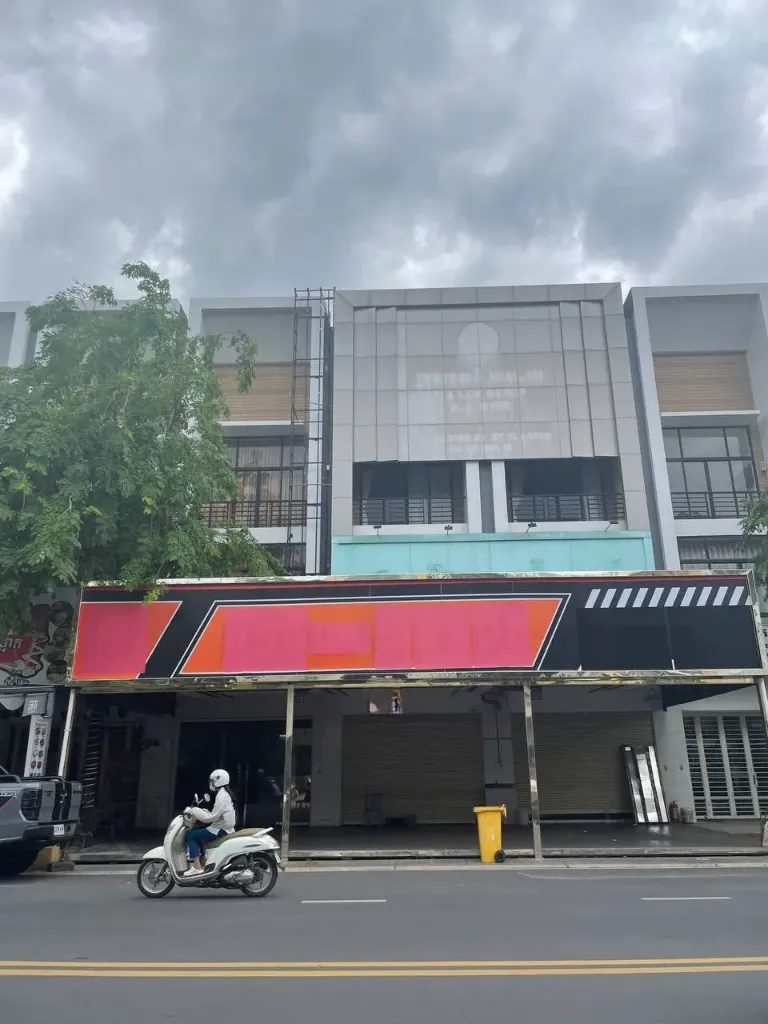 1号路炳发城2户打通店捕排屋