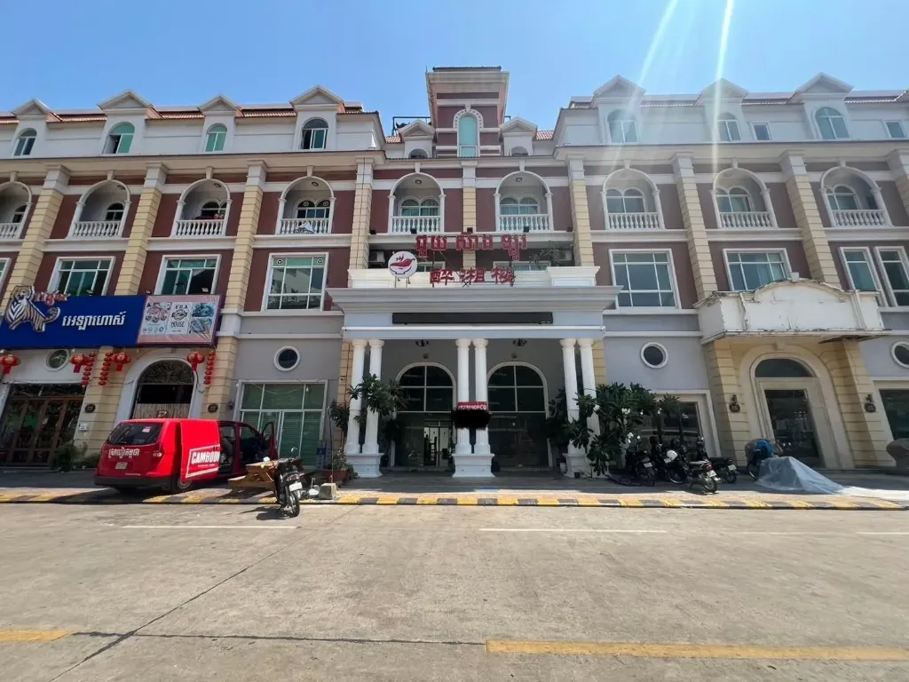 [A113] 法国城两户打通面河楼上可做酒店