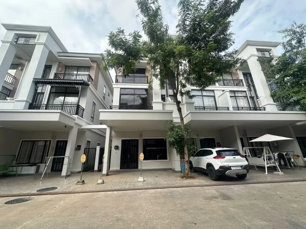 [V129] 1号路炳发城联排别墅