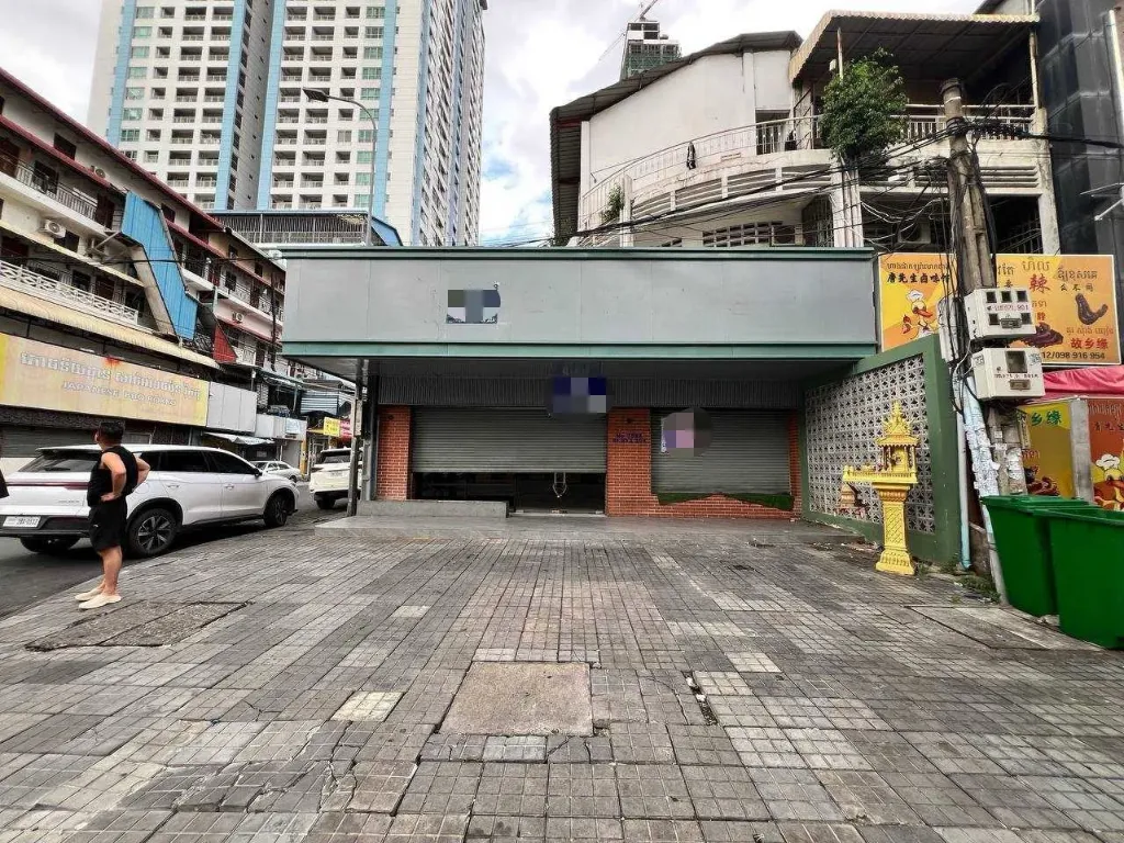 [S122] 莫尼旺大道店面